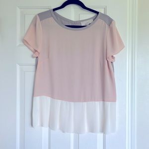 Loft top with button back
